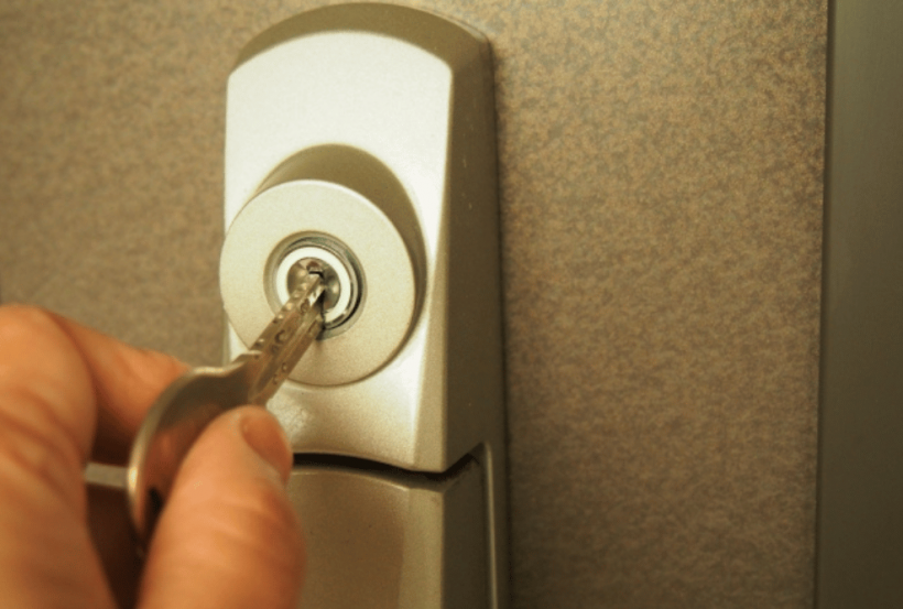 ディンプルキーの合鍵作成にかかる費用と時間