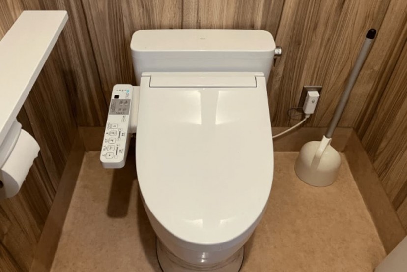 流れないトイレの原因と対処法｜夜間・休日でも迷わない判断と相談先