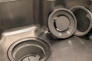 排水溝の臭いは対処できる？今からできる改善方法
